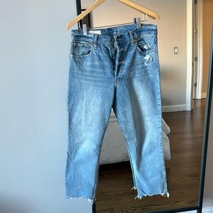 Gap Cheeky Straight High Rise jeans. Cropped ankle length. Size 31.